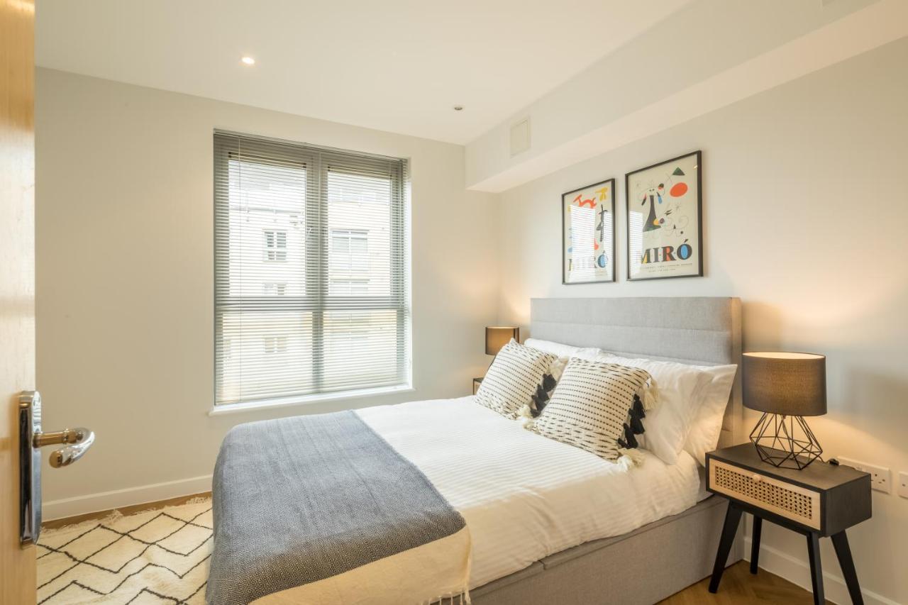Executive 2Br Apartment Next To Station + Parking CBG Extérieur photo