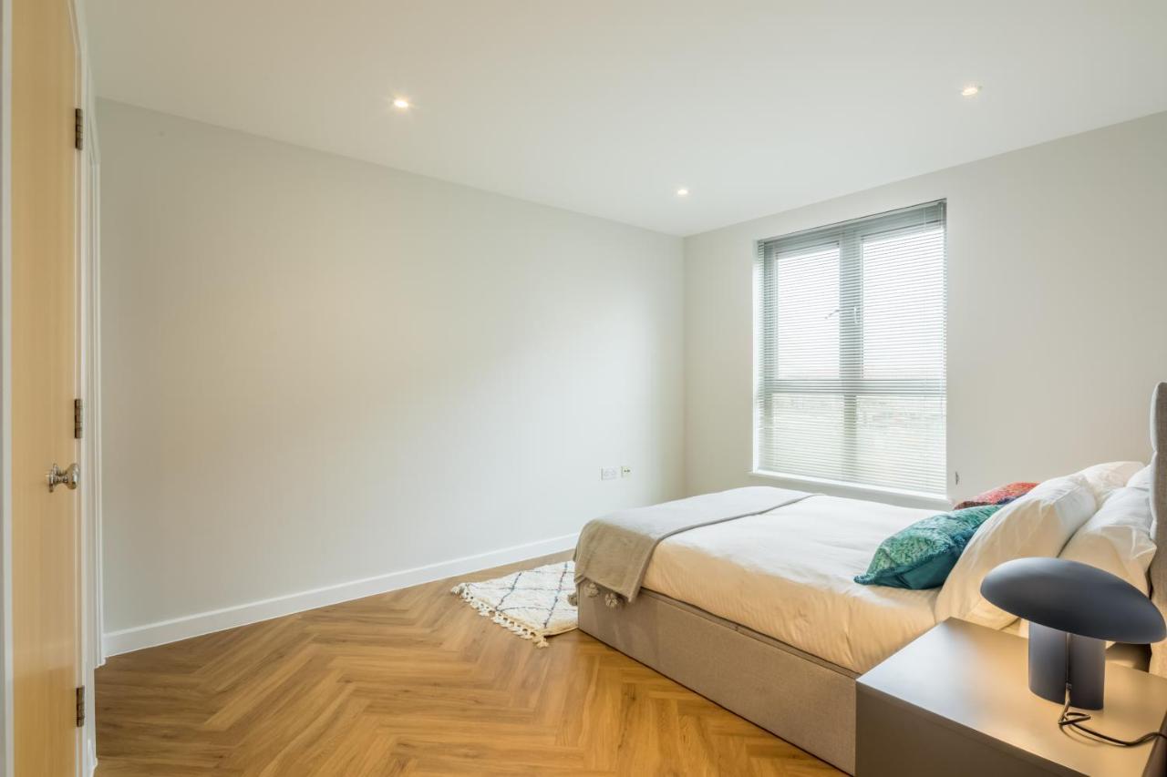 Executive 2Br Apartment Next To Station + Parking CBG Extérieur photo