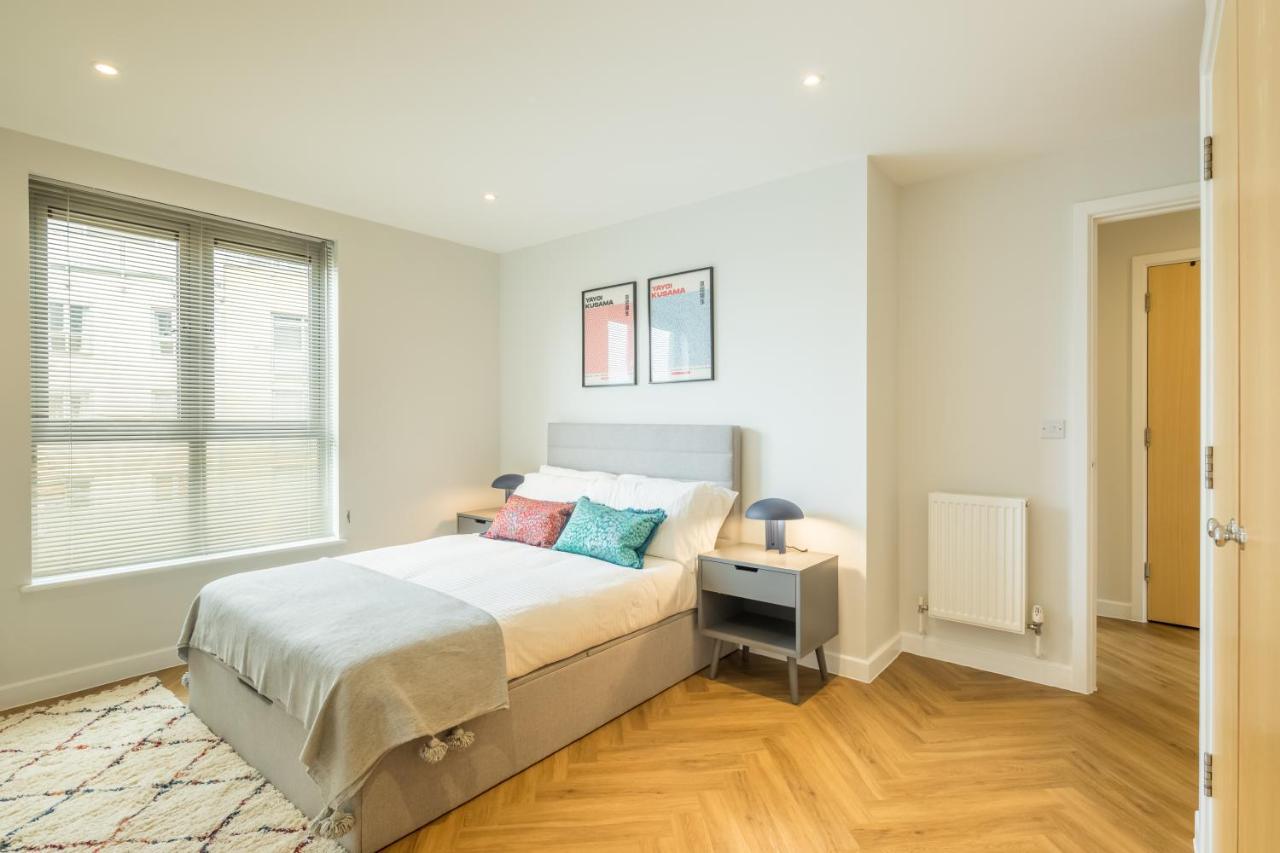Executive 2Br Apartment Next To Station + Parking CBG Extérieur photo