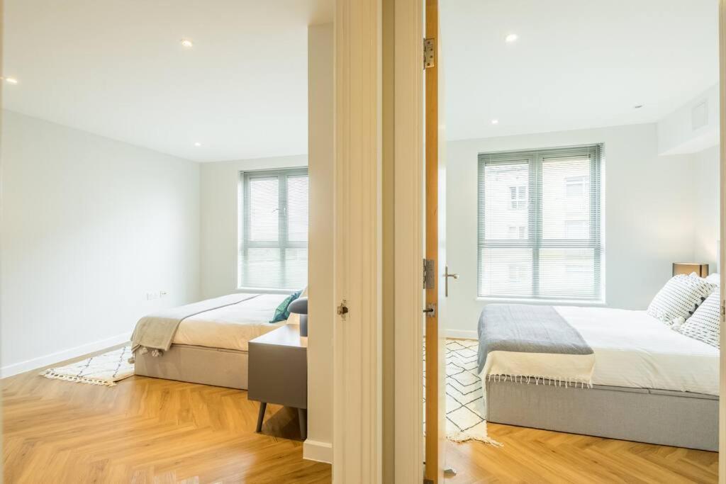Executive 2Br Apartment Next To Station + Parking CBG Extérieur photo
